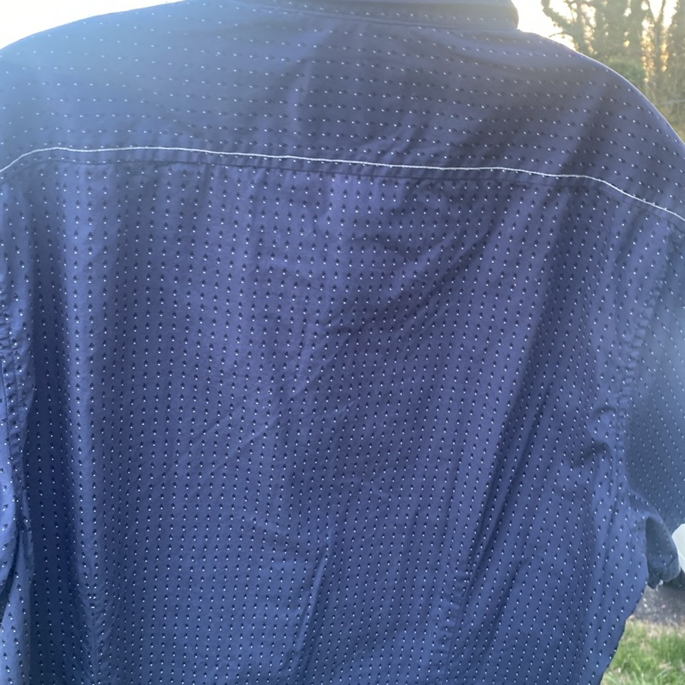 Level 10 man’s shirt - Picture 5 of 6